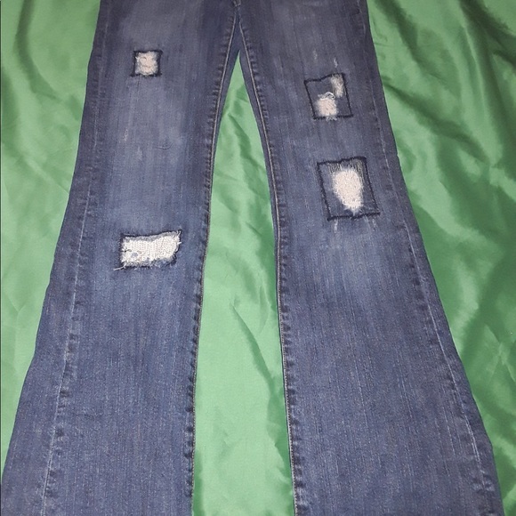 SEVEN7 Distressed Patch Jeans - Picture 4 of 8